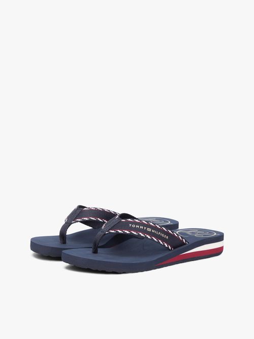 Chancletas-de-tiras-tres-dedos