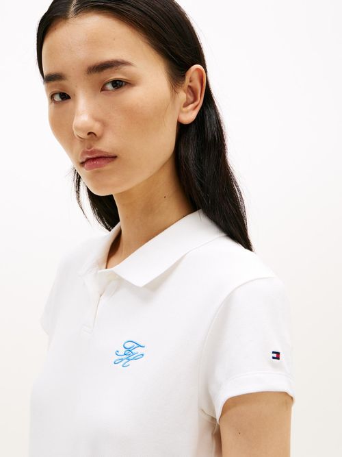 Polo-de-corte-slim-con-logo