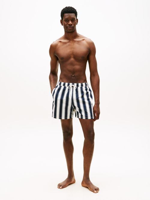 Traje-de-baño-corto-de-medio-largo-con-estampado