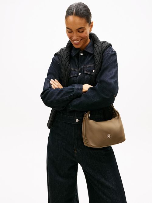 Bolso-crossover-con-monograma-TH