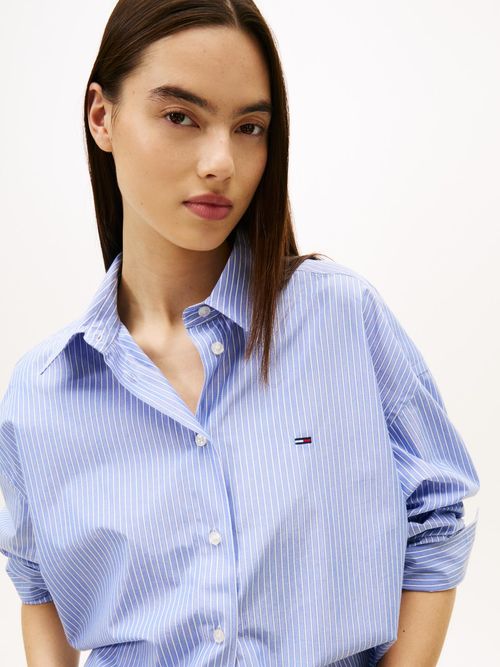 Camisa-de-corte-cropped-oversize-con-logo