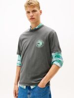 Camiseta-amplia-con-eslogan