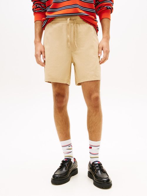 Pantalon-corto-amplio-con-lino-y-logo