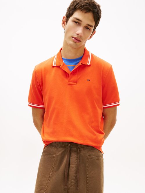 Polo-de-corte-regular-ribeteado-con-logo