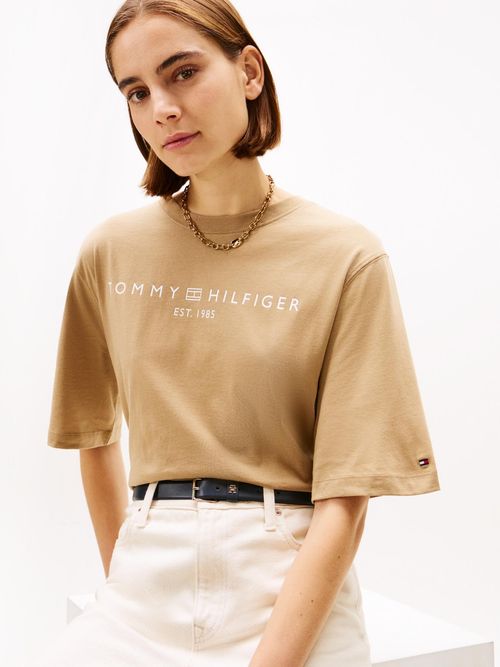 Camiseta-de-corte-amplio-con-logo
