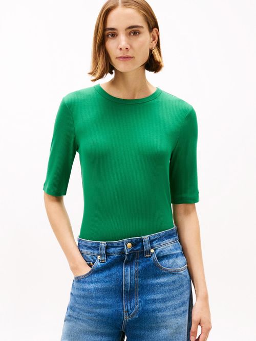 Camiseta-de-corte-slim-con-cuello-redondo-y-diseño-de-rayas