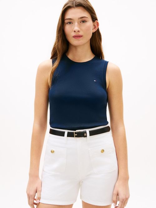Camiseta-sin-mangas-de-corte-slim