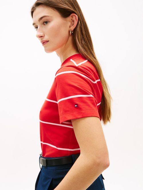 Camiseta-manga-corta-con-logo-script