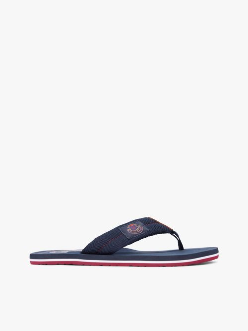 Chancletas-con-parche-con-escudo