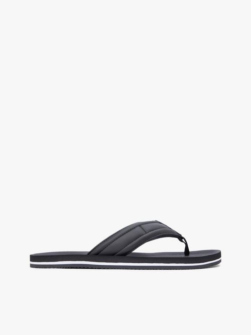 Chancletas-con-tiras-acolchadas-y-logo