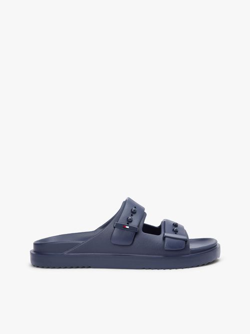 Chancletas-ligeras-con-hebillas-y-suela-dentada