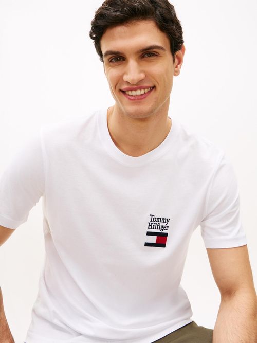Camiseta-de-punto-con-logo-bordado
