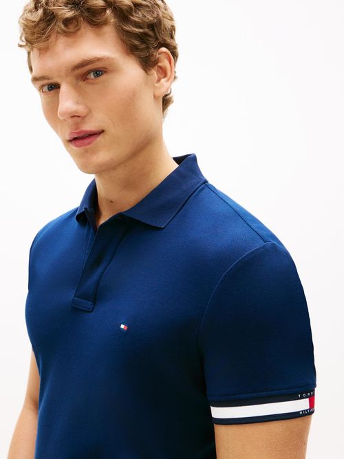 Polo-con-corte-slim-de-punto-interlock