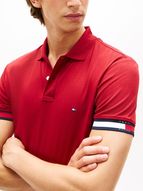 Polo-con-corte-slim-de-punto-interlock