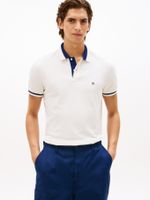 Polo-de-corte-regular-con-ribeteado