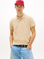 Polo-de-corte-slim-con-parche-con-logo