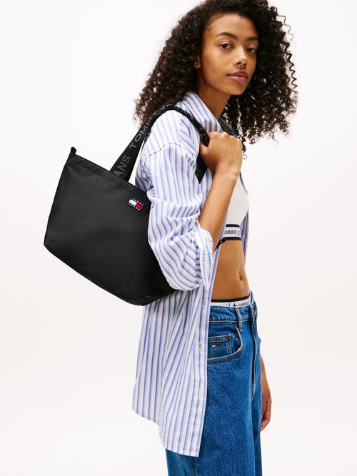 Bolso-tote-con-inscripcion