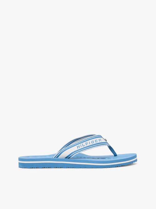 Chancletas-con-tiras-de-tejido-trenzado