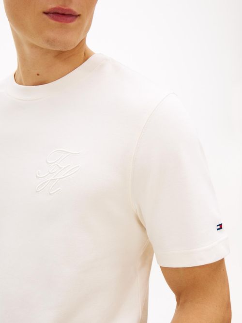 Camiseta-de-cuello-redondo-con-logo-tonal