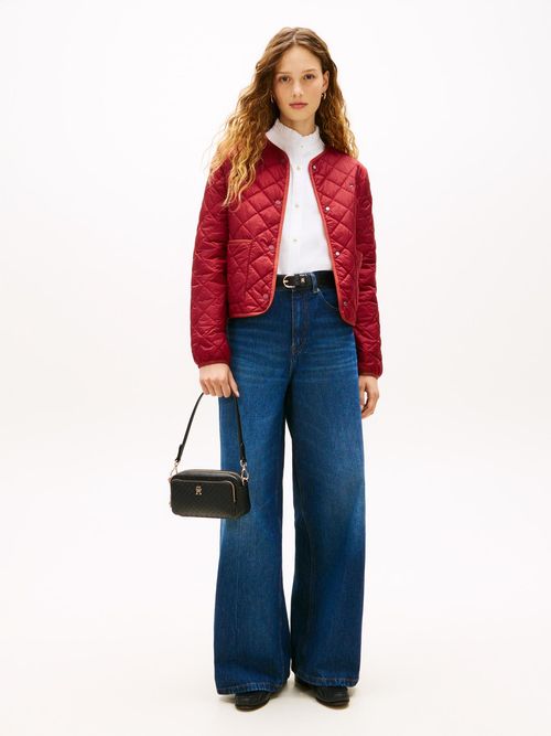 Bolso-cruzado-tipo-camara-con-monogramas-TH