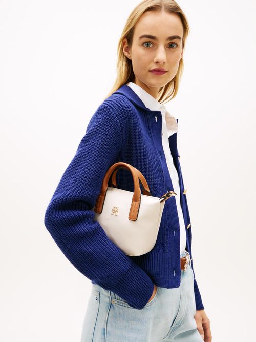 Bolso-tote-con-monograma-TH
