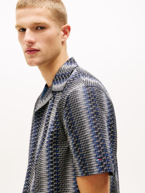 Camisa-de-corte-regular-con-diseño-AOP