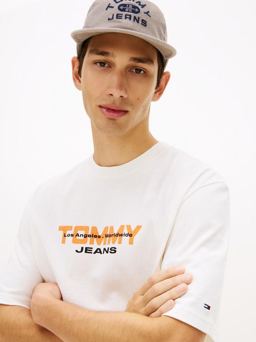 Camiseta-90s-con-logo