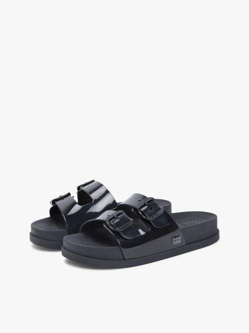 Chancletas-de-goma-con-hebilla