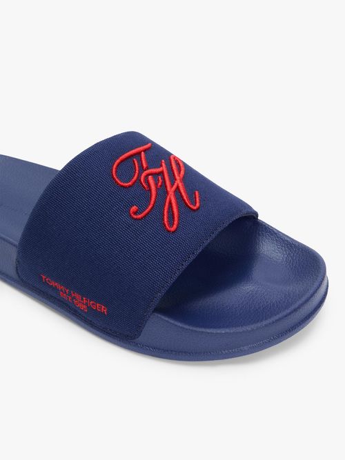 Chancletas-de-lona-con-logo-bordado