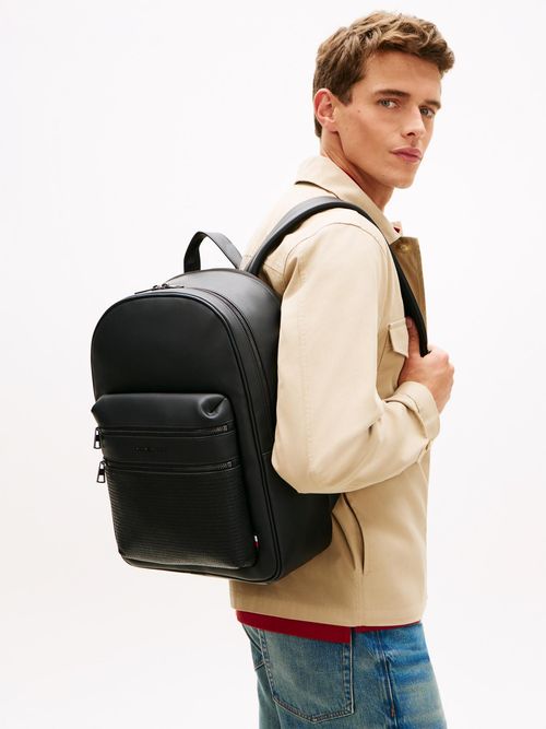 Mochila-con-logo