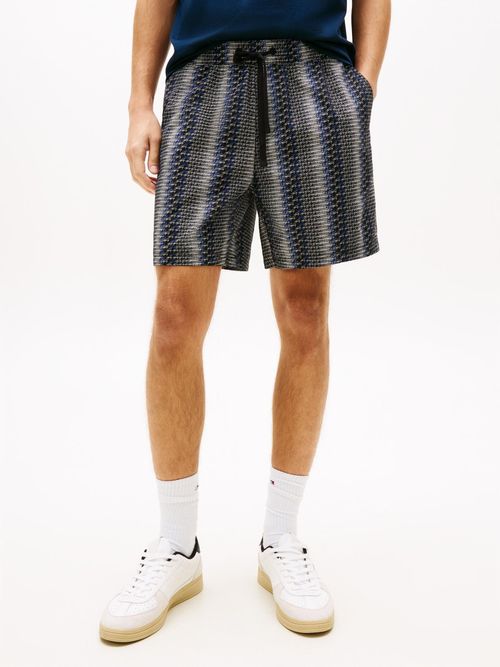 Pantalon-corto-amplio-de-popelin-estampado