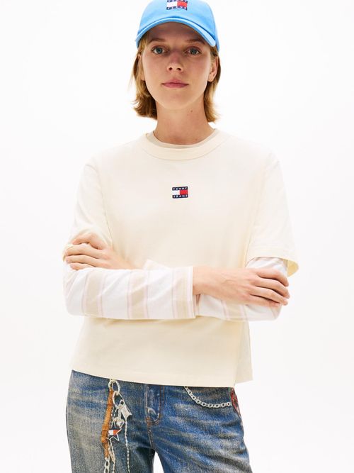 Camiseta-de-corte-boxy-con-logo