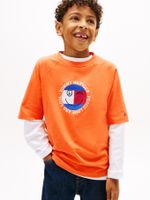 Camiseta-con-logo-grafico