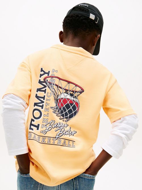 Camiseta-con-logo-grafico-de-baloncesto
