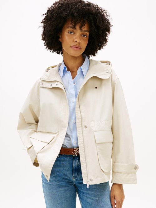 Chaqueta-utility-con-capucha