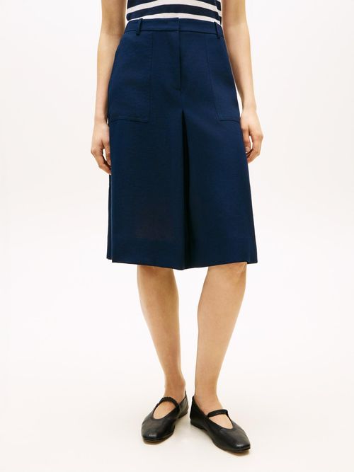 Falda-acampanada-de-estilo-traje-militar