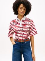 Polo-de-corte-amplio-con-estampado-floral