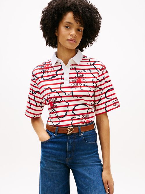 Polo-de-corte-amplio-con-estampado-floral