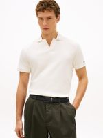Polo-de-corte-regular-y-punto-interlock