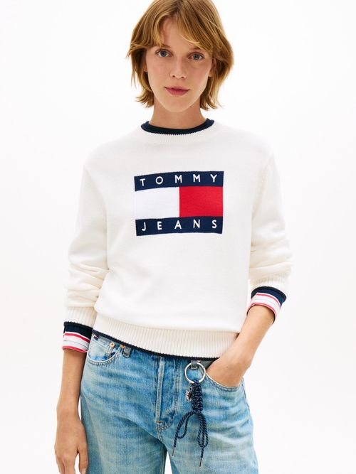 Sueter-amplio-ribeteado-con-logo-en-intarsia