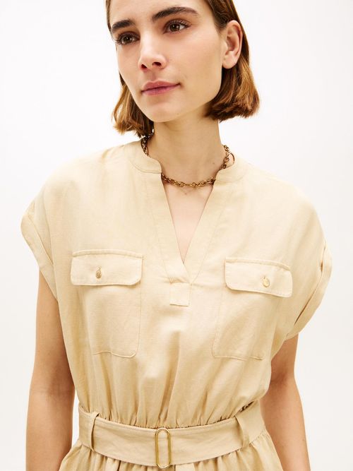 Vestido-camisero-corto-con-cinturon