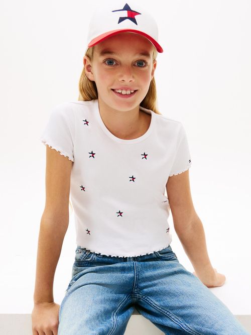 Top-muy-ajustado-con-logo-y-estrellas-bordadas