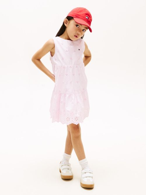 Vestido-con-bordado-ingles-y-lazo